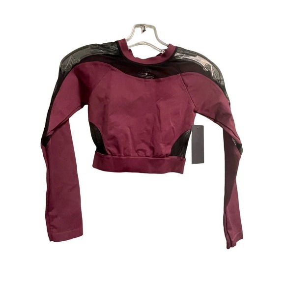 NUX NWT Crop Top Mesh Accents Long Sleeve Athletic Athleisure Small - Picture 1 of 4
